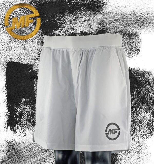 Men’s white shorts, lightweight